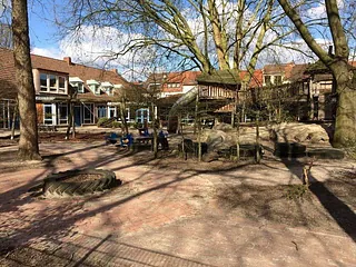 Das Spielgelände der Kita 